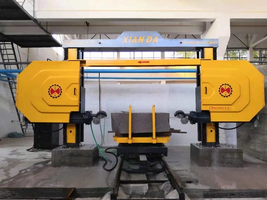 Granit Mermer Döşeme Şekillendirmek için 5 Eksenli CNC Tel Testere Taş Kesme Makinesi