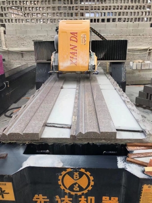 Verimli ve hassas kesimler için 3 Eksenli Doğrusal Kesme Makinesi