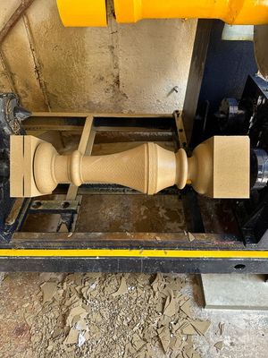 İki adet baluster sütun kesme makinesi yüksek kesme gücü ve 7.5kw ana motor