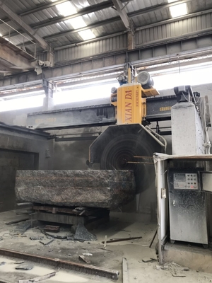 Su Tüketimi 15m3/H Granit ve Mermer Bloku Kesme Makinesi Brüt Gücü 57/67kw