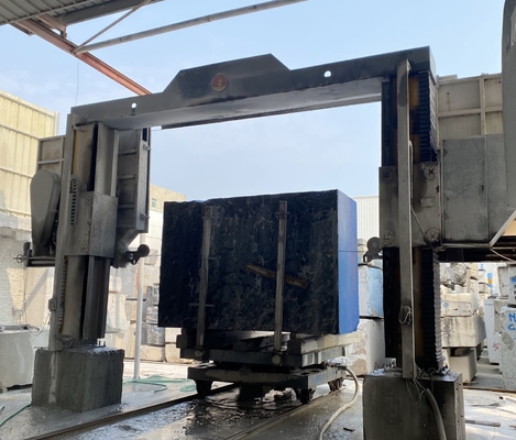 1300*2500mm blok bölme ve 4m3/h su tüketimi için taşıt taş makinesi