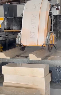 Kaba Kesme Ve İnce frezeleme 3 Eksenli Çapraz Çit için Doğrusal Taş Kesme Makinesi