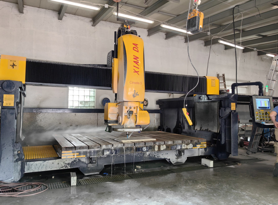 5 Eksenli Granit Profili Kesme için Otomatik Köprü Çakmak Kesme Makinesi