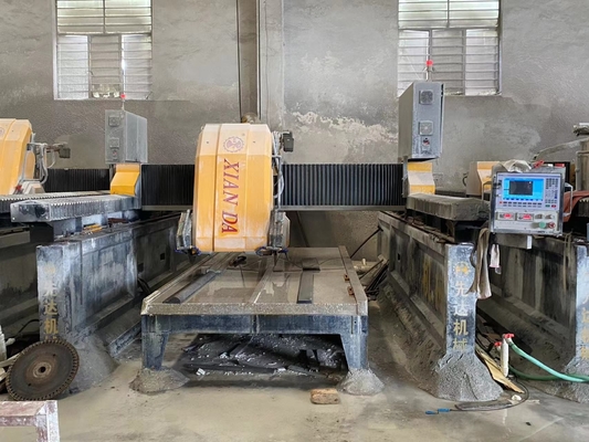 Otomatik CNC 3 Eksenli Doğrusal Kesme Ve Döşeme Makinesi