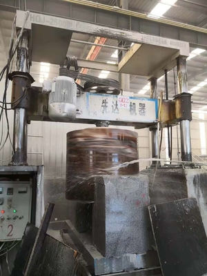 Yüksek verimlilikli Dört Silindirli Sütun Taş Kesme Makinesi