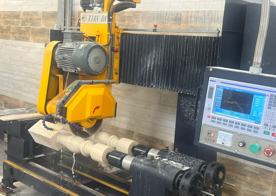 CNC / PLC İki Bilgisayarlı Baluster Kesme Makinesi Kingpost, Yol Engelliği için