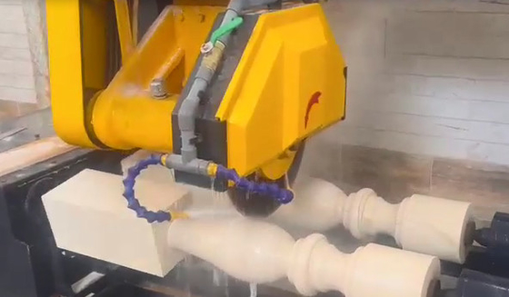 CNC / PLC İki Bilgisayarlı Baluster Kesme Makinesi Kingpost, Yol Engelliği için