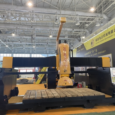 CNC kontrol ve güvenlik özellikleri ile 450/600 köprü testere kesme makinesi oluşturun