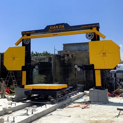 Performans 360 ° dönme derecesi ve 15kw ana motorlu Elmas Tel Testere Makinesi
