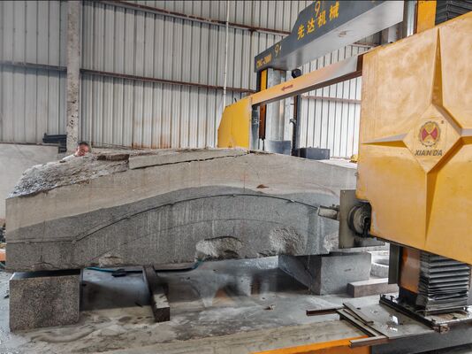 Gantry Hareketli Ağır Görevli Elmas Tel Testere Makinesi 3500*3500*2200mm Max İşleme Boyutu ve Yüksek Hassasiyetli Taş Kesme için CNC/PLC Kontrolü