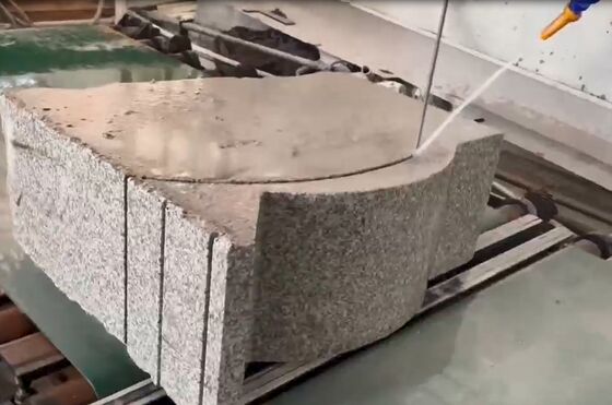 Dikey CNC Tel Testere Makinesi Kavisli Bordür Taşı İçin