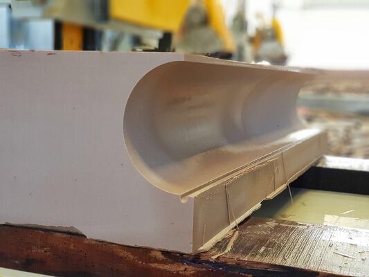 360° Servo-Döner Masa ile 4 Eksenli CNC Elmas Tel Testere Makinesi