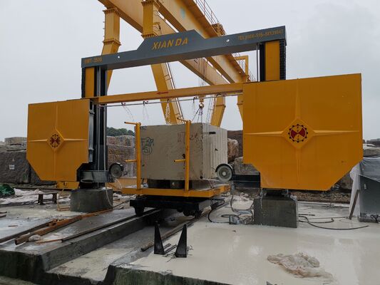 3000×3000×1500 mm Mermer ve Granit Blok Bölme için Senkron Vidalı Tahrikli PLC Kontrollü Elmas Tel Testere Makinesi