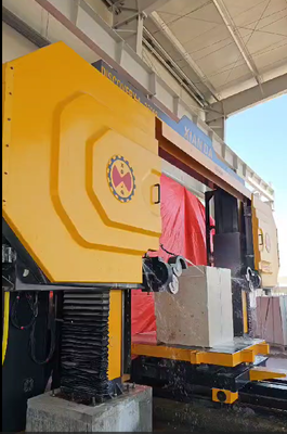 Hassas Taş Kesimi İçin 360° Servo Tahrikli Çalışma Masası ve 20-40 M/S Kesme Hızına Sahip Discovery 4 CNC Elmas Tel Testere Makinesi