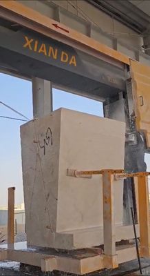 Hassas Taş Kesimi İçin 360° Servo Tahrikli Çalışma Masası ve 20-40 M/S Kesme Hızına Sahip Discovery 4 CNC Elmas Tel Testere Makinesi