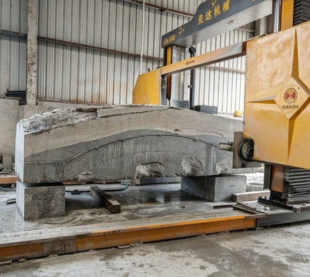 Büyük Taş Blok Kesimi İçin Gantry Hareketli CNC PLC Tel Testere Makinesi