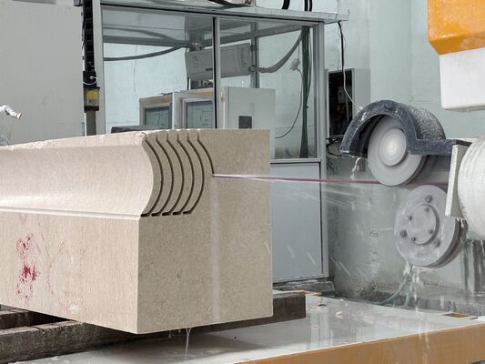 CNC Diamond Wire Saw Machine with 360° Rotating Table and 15KW Spindle for High Cutting Precision