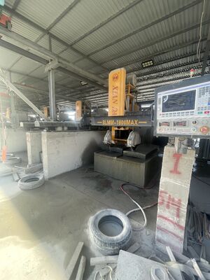 Maksimum 3500mm İşleme Uzunluğu ve CE ISO9001 Sertifikalı 3 Eksen CNC Sistemli CNC Köprü Tipi Lineer Kesme ve Freze Makinesi