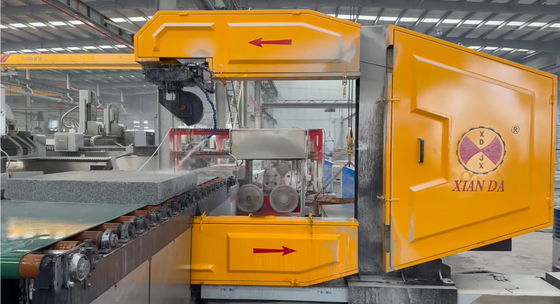 0-360° A ekseni Tam Dönüşlü Dikey CNC Elmas Tel Testere Makinesi, Kalıcı Mıknatıslı Ana Motor ve Yüksek Ayarlanabilir Tel Hızı 20-40m/s