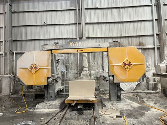 DTWS-1500/2000 CNC Fil Testere Makinesi   Tombstone & Curved Stone Profiling Üretici