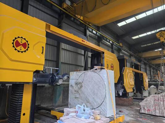 2500*3000*1500mm Taş Kesimi için 11KW İş Mili ve Yüksek Hassasiyetli Redüktör & Servo Motorlu CNC Elmas Tel Kesme Makinesi