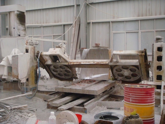 CNC Dairesel Döşeme Taş Kesme Makinesi Beton Bordür