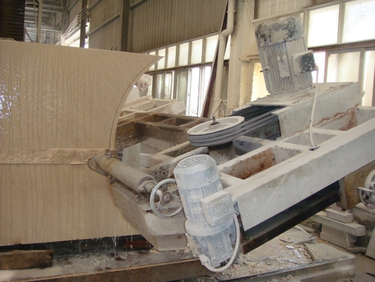 Dairesel Ark Döşeme Şerit Testere Döşeme Taş Kesme Makinesi 1300mm