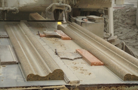 Kare Korkuluk İşleme İçin CNC 3 Eksen Doğrusal Kesme Makinesi